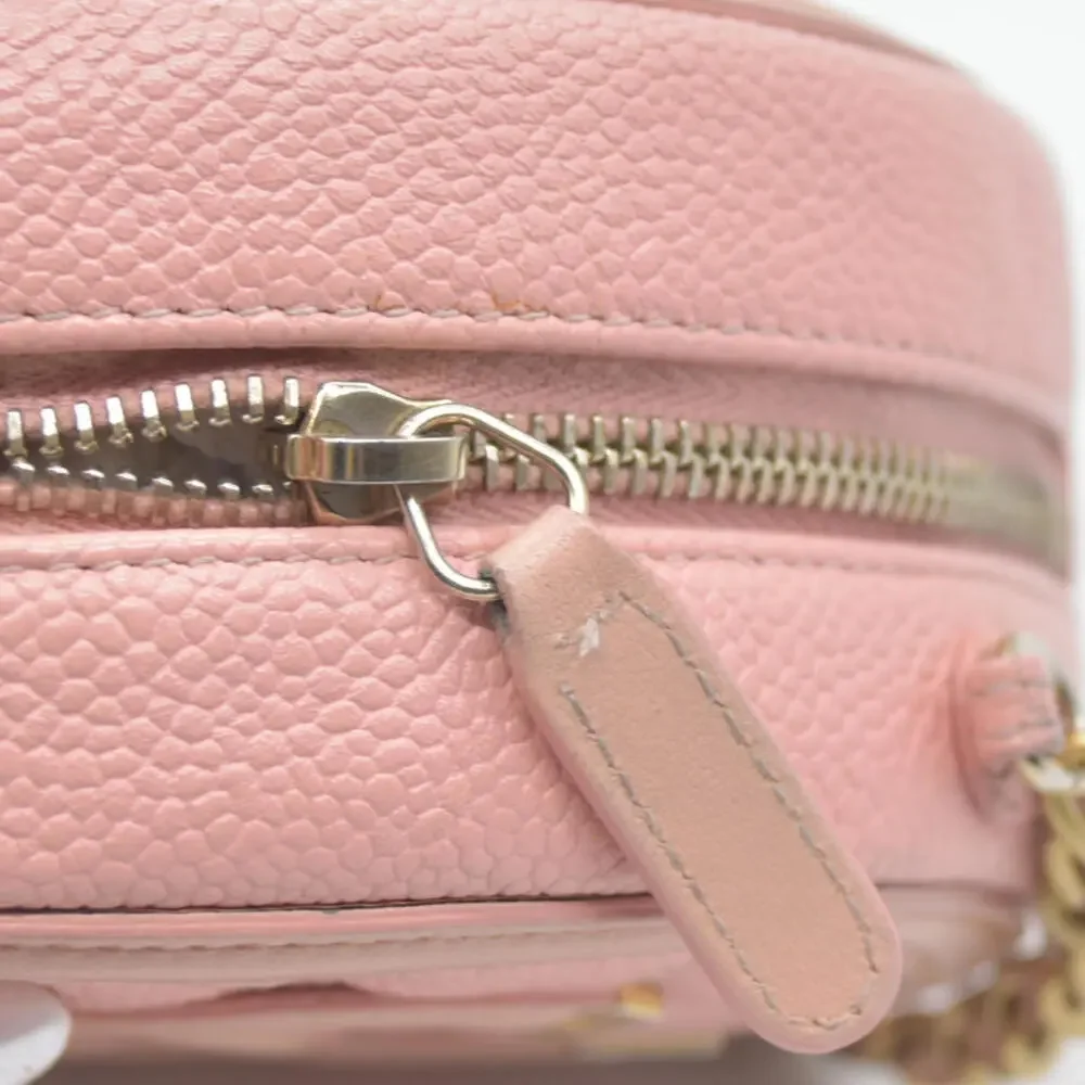 $2150 Chanel Caviar Filigree Quilted Round Crossbody 2019